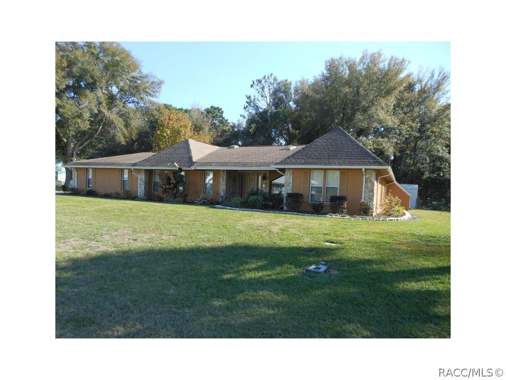 8844 Rosemont St., Inverness, FL 34450