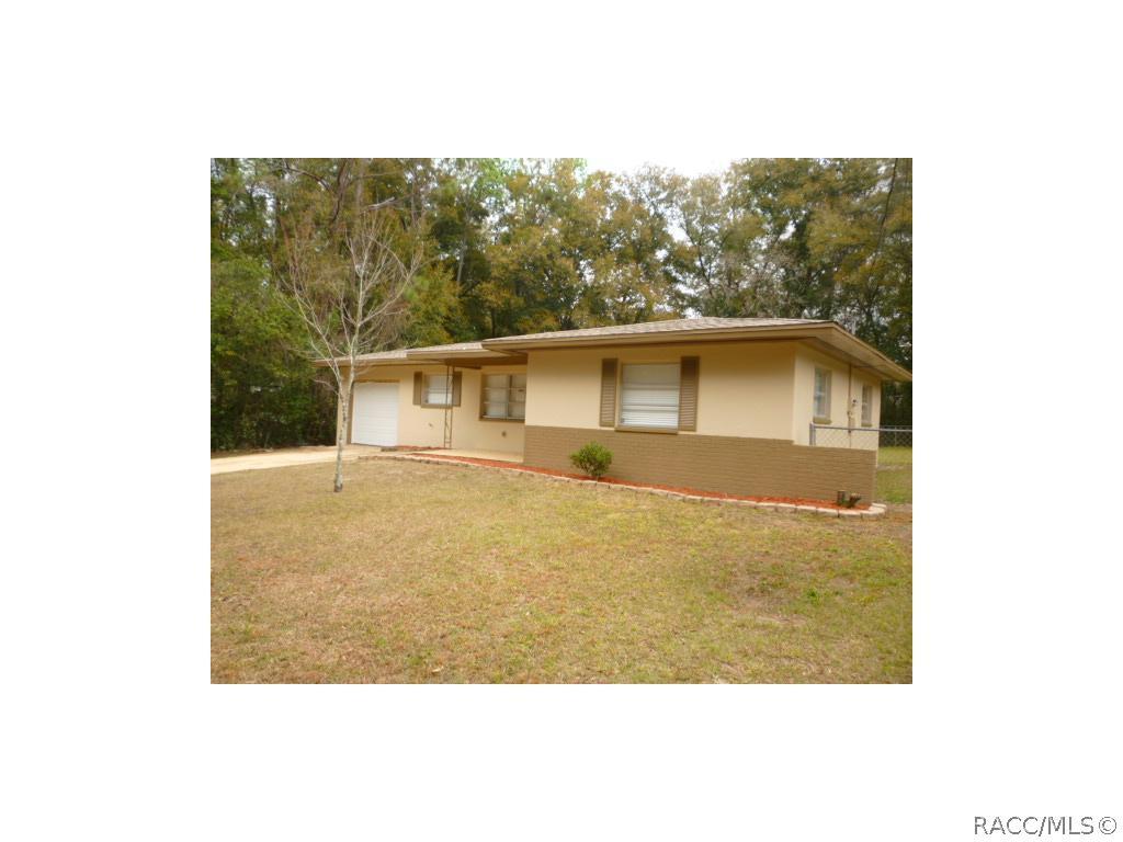 3415 S Highlands Ave., Inverness, FL 34452
