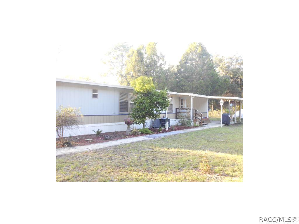 37 Linda St., Inglis, FL 34449