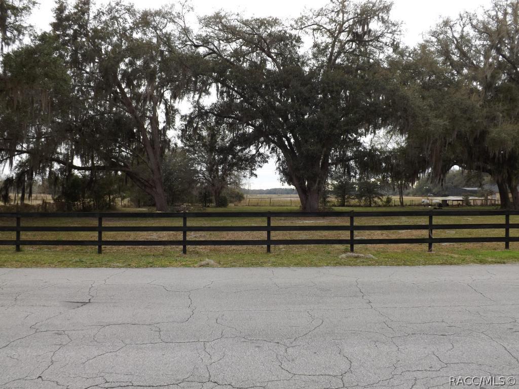 Cr 603, Bushnell, FL 33513