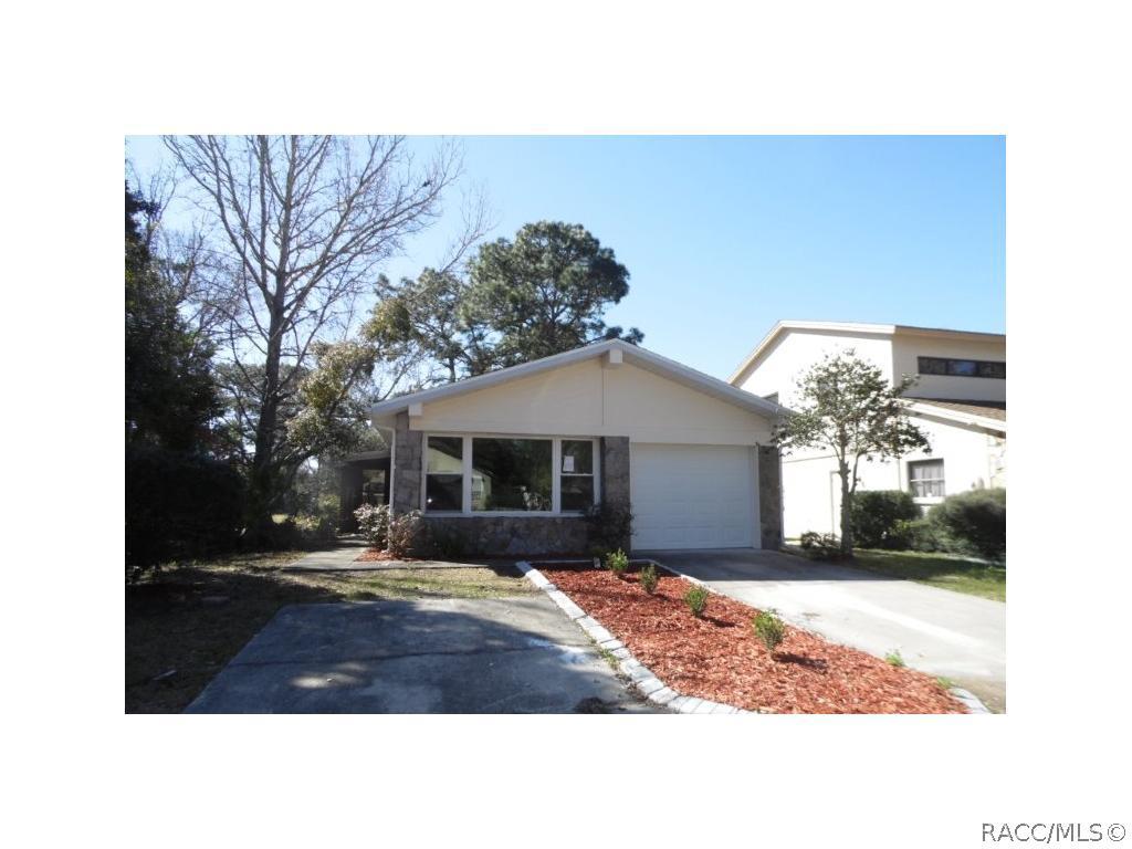 51 Chinaberry Cir., Homosassa, FL 34446