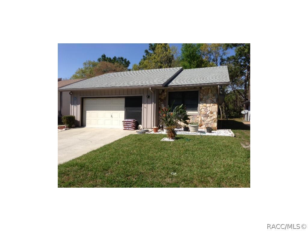 6 Golfview Ct., Homosassa, FL 34446