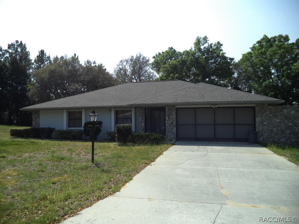 1400 E Silver Thorn Loop, Hernando, FL 34442
