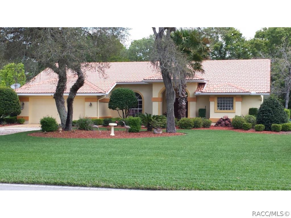 80 W Cypress Blvd., Homosassa, FL 34446
