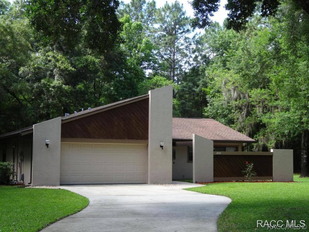 2636 W Laureen St., Lecanto, FL 34461