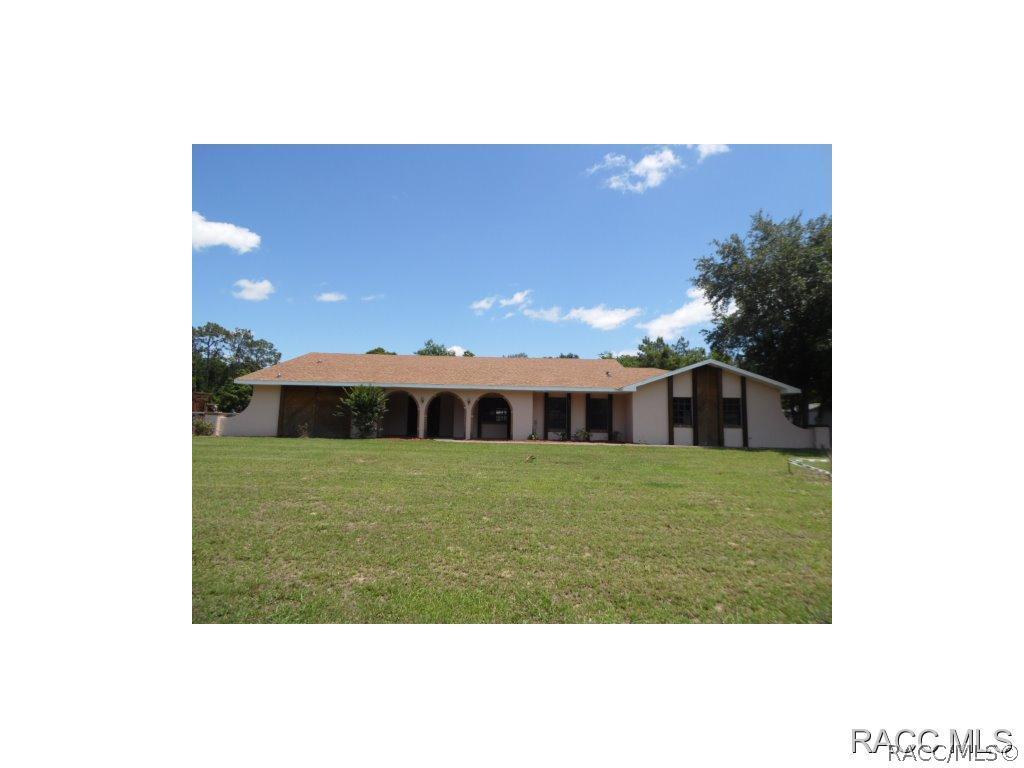 5671 S Eaton Ter., Inverness, FL 34452