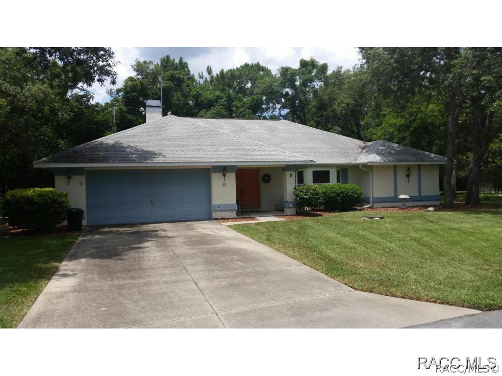 8 Catalpa Ct., Homosassa, FL 34446