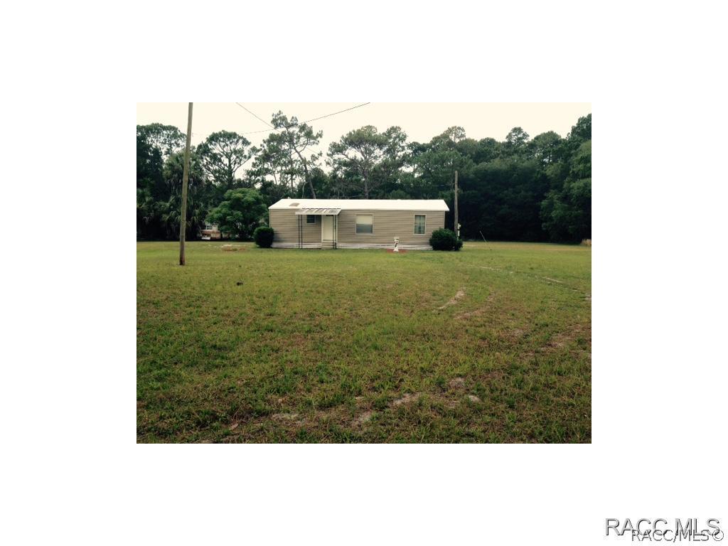 416 Vicki St., Inglis, FL 34449
