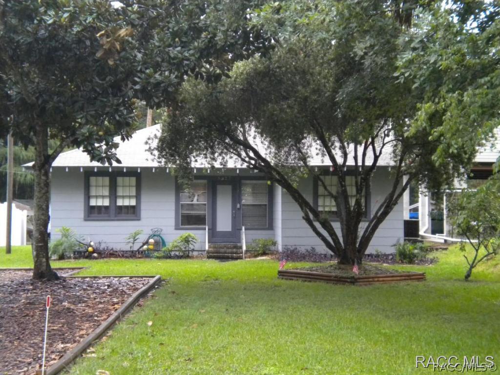 5327 Riverside Dr., Yankeetown, FL 34498