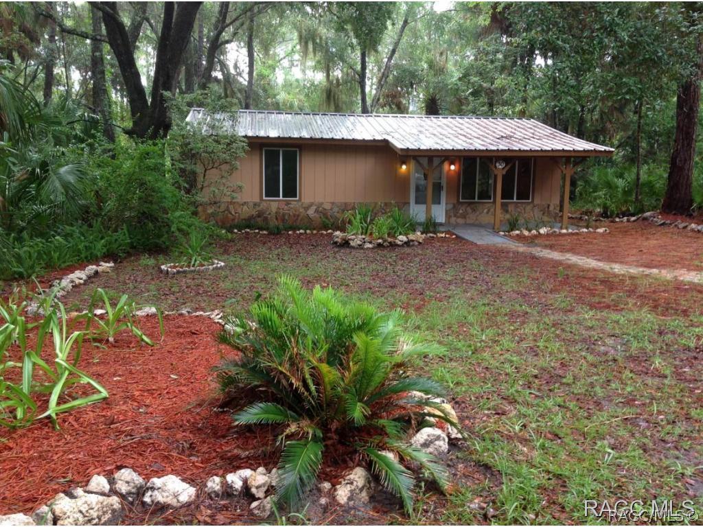 30 60 Th, Yankeetown, FL 34498
