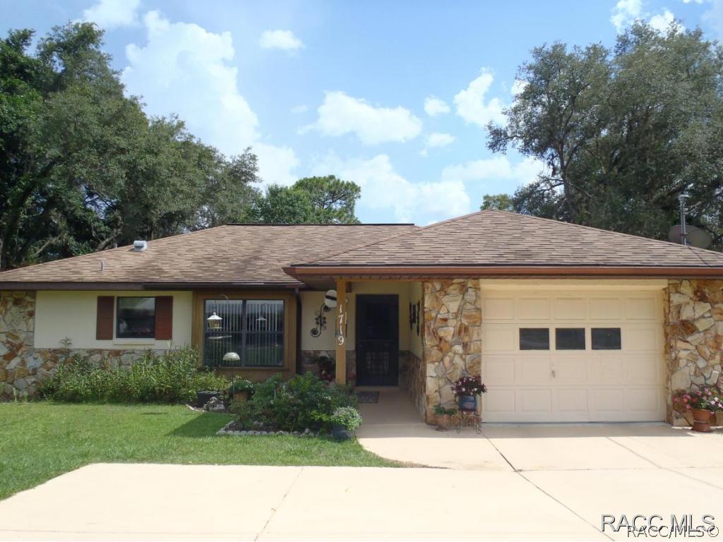 1719 Old Floral City Rd., Inverness, FL 34450