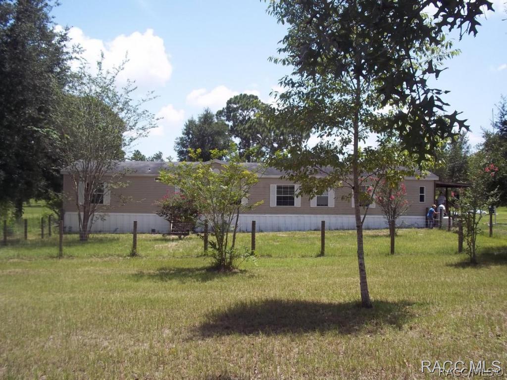 6051 SE 185th Ter., Morriston, FL 32668