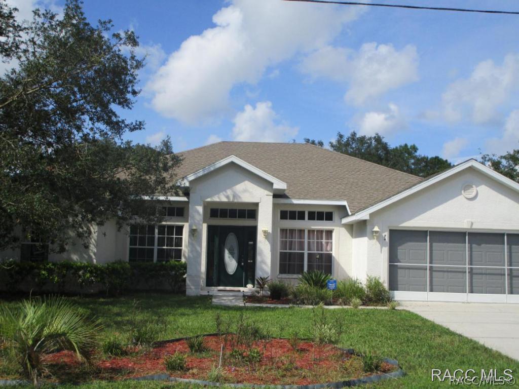 74 Lone Pine St., Homosassa, FL 34446