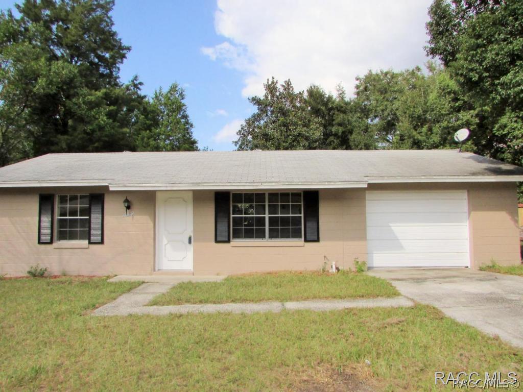 2225 W Greenway Pl., Citrus Springs, FL 34434