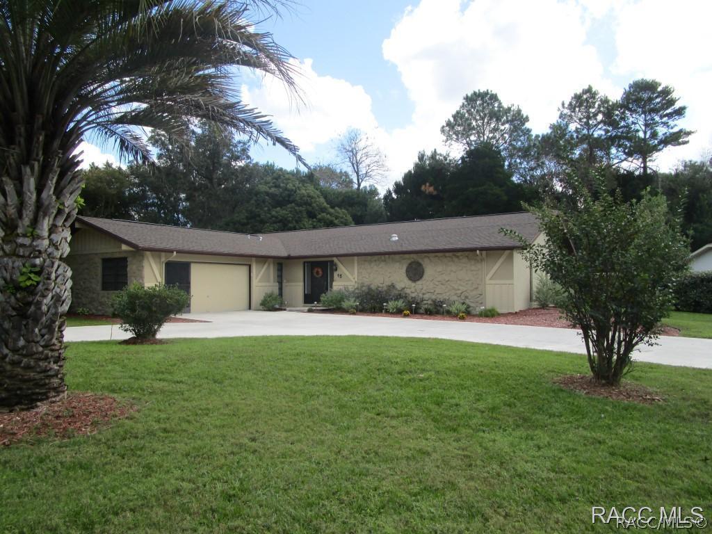 15 Lysiloma Ct., Homosassa, FL 34446