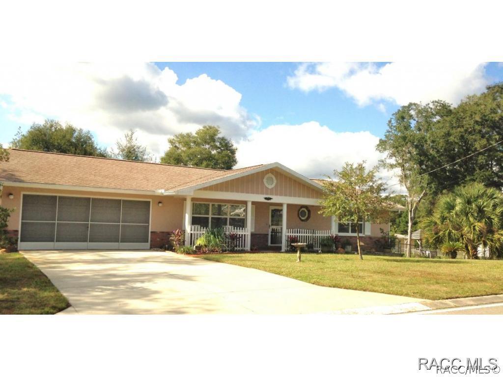 1015 S Highlands Ave., Inverness, FL 34452