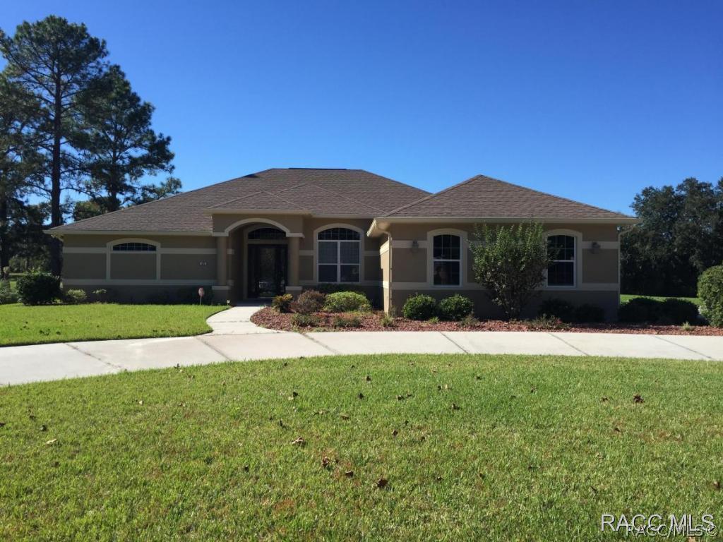 322 N Venturi Ave., Crystal River, FL 34429