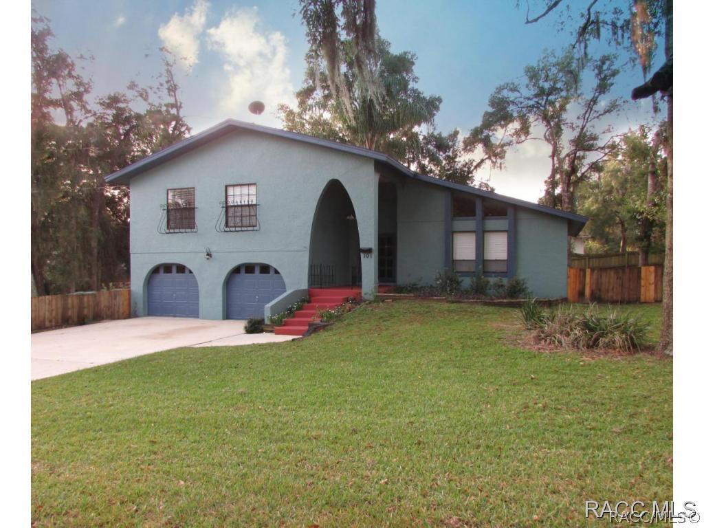 101 E Hill St., Inverness, FL 34452