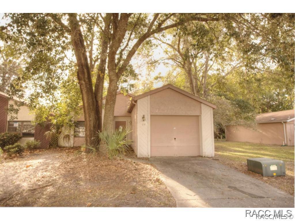 24 Golfview Dr., Homosassa, FL 34446