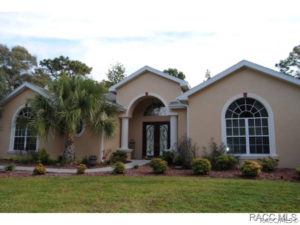 33 Seagrape St., Homosassa, FL 34446