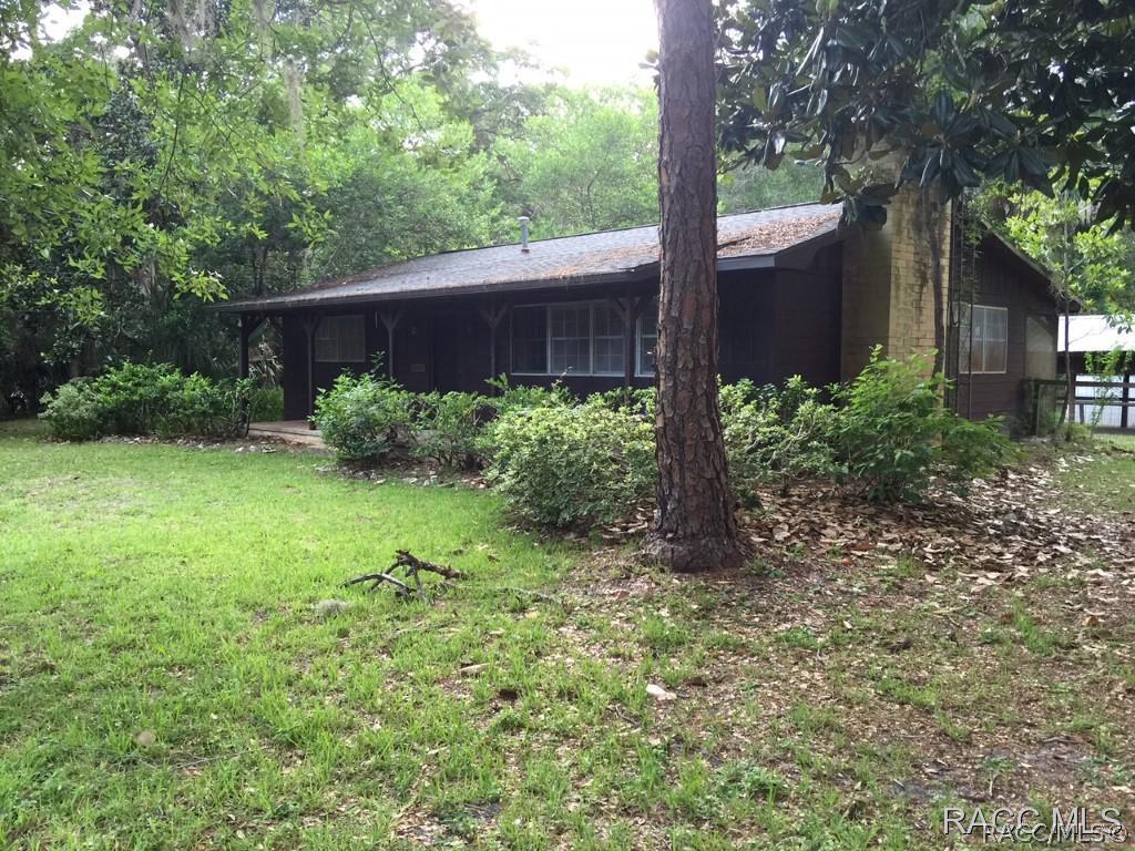 6602 Riverside Dr., Yankeetown, FL 34498
