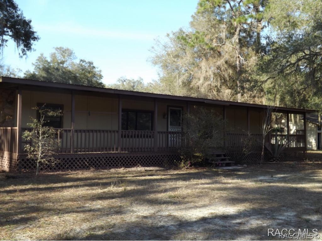 10661 Highway 40, Inglis, FL 34449