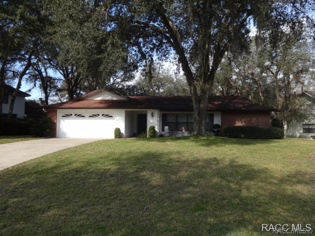 10 Jungleplum Ct., Homosassa, FL 34446