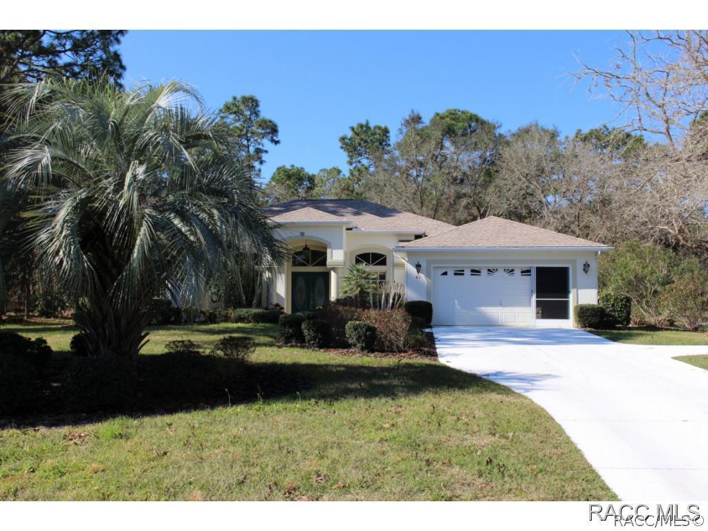 87 Corkwood Blvd., Homosassa, FL 34446