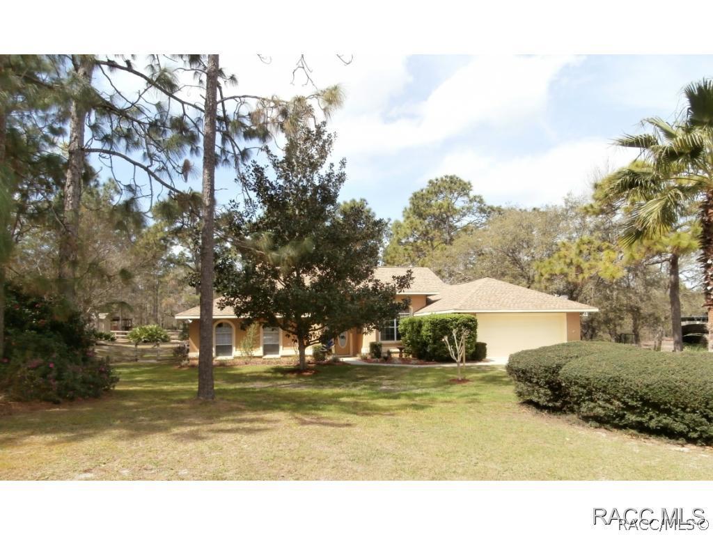 4020 N Candlewood Dr., Beverly Hills, FL 34465