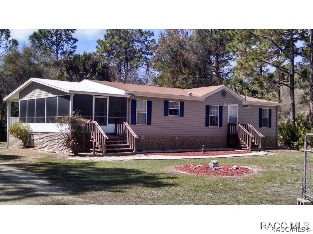 70 Sapp St., Inglis, FL 34449