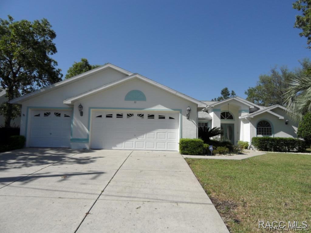 33 Black Willow St., Homosassa, FL 34446