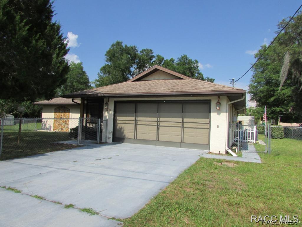 944 Hickory Ave., Inverness, FL 34452