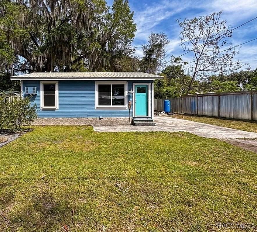 888 County Road 482a Rd., Lake Panasoffkee, FL 33538