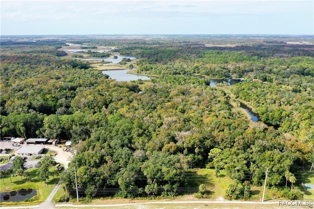 2450 S Suncoast Blvd., Homosassa, FL 34448