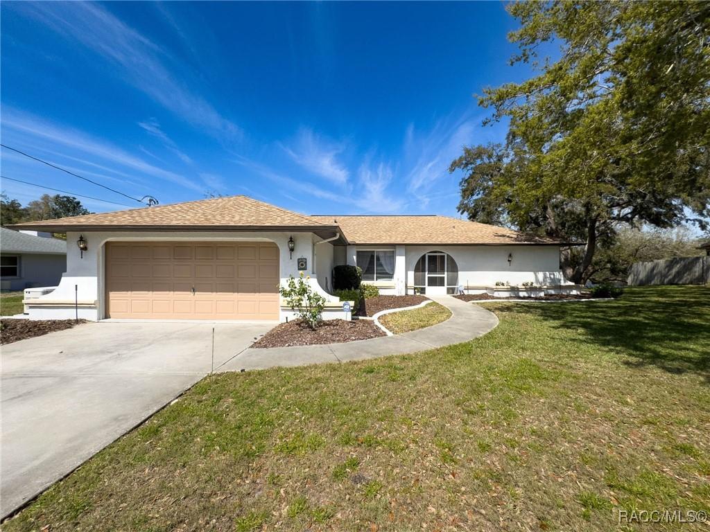 8367 Apple Orchard Rd., Spring Hill, FL 34608