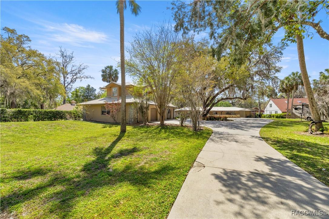 4817 Riverside Dr., Yankeetown, FL 34498