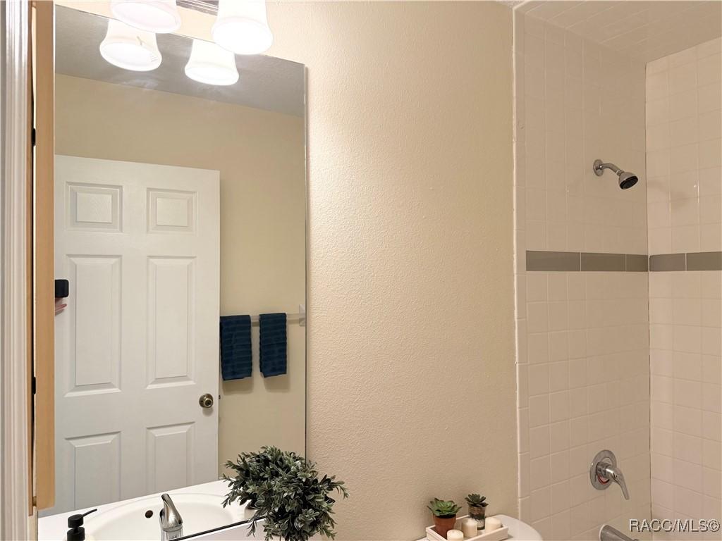 996 W Colbert Ct., Beverly Hills, FL 34465