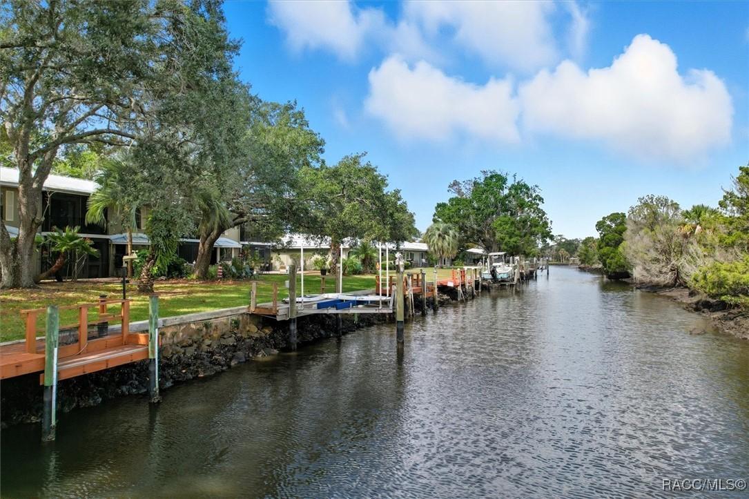 11322 W Bayshore Dr., Crystal River, FL 34429