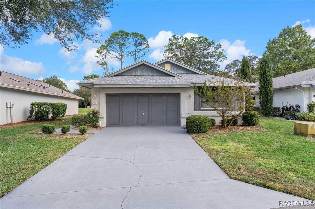 27 S Masters Dr., Homosassa, FL 34446