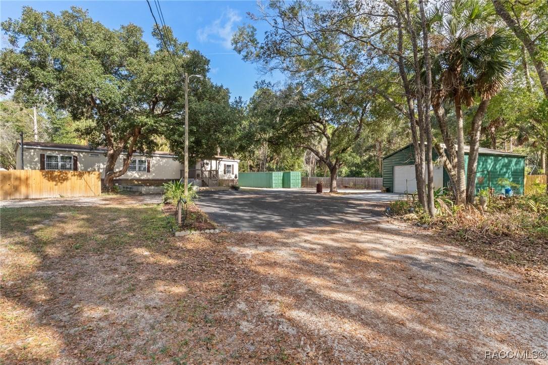 193 Gladys Ave., Inglis, FL 34449