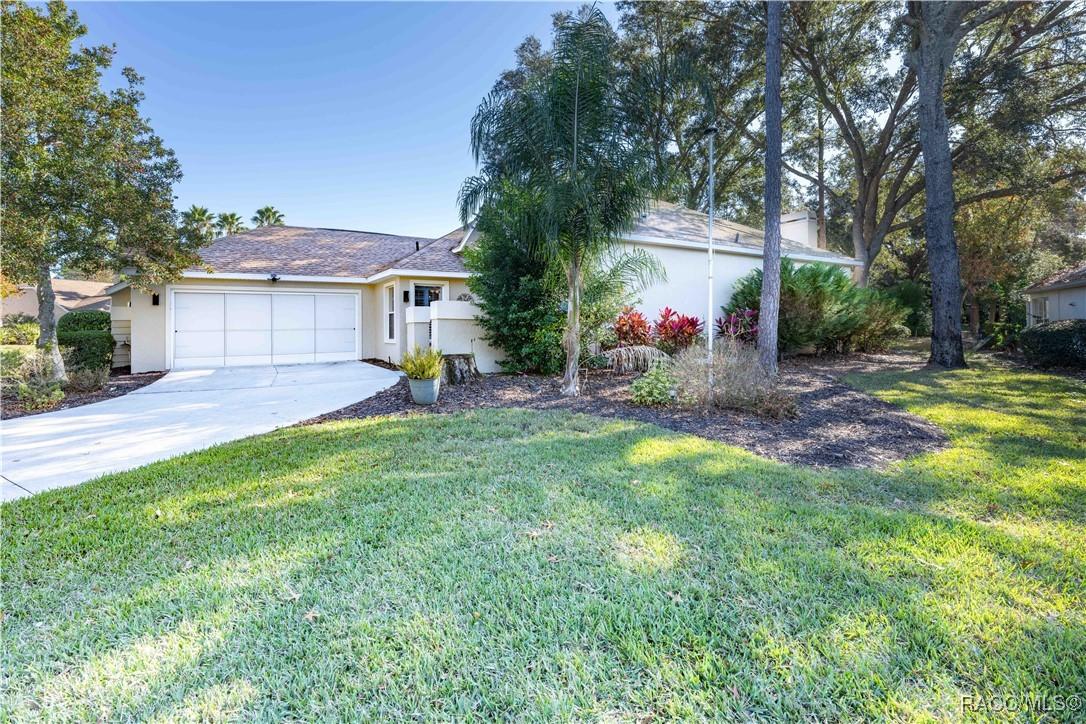 1 W Byrsonima Loop, Homosassa, FL 34446