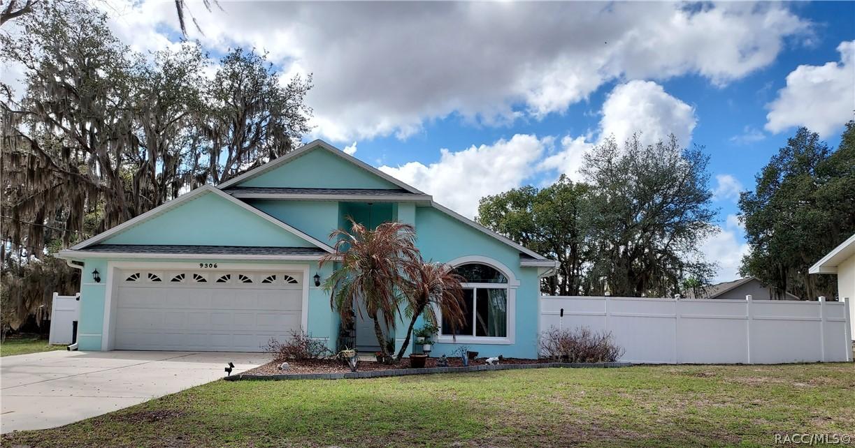 9306 E Gospel Island Rd., Inverness, FL 34450