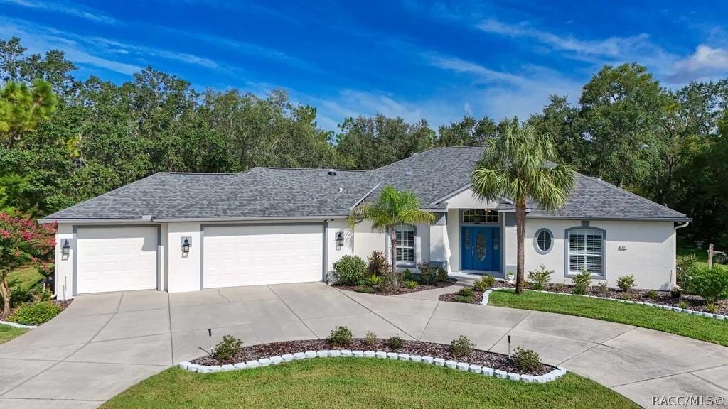 97 Woodfield Cir., Homosassa, FL 34446