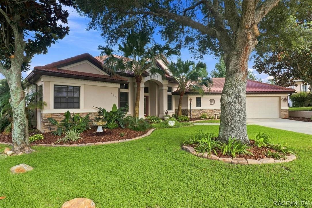 1884 N Ravenwood Point, Hernando, FL 34442