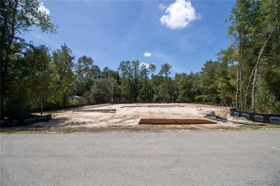 1242 W Redding St., Hernando, FL 34442