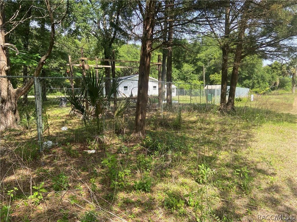 774 E Victoria Ln., Holder, FL 34445