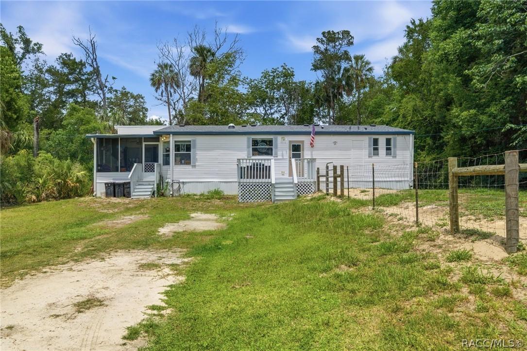 11065 W Townsend Ln., Homosassa, FL 34448