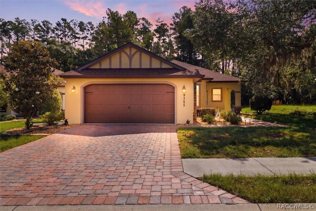 9385 S Deer Park Dr., Homosassa, FL 34446