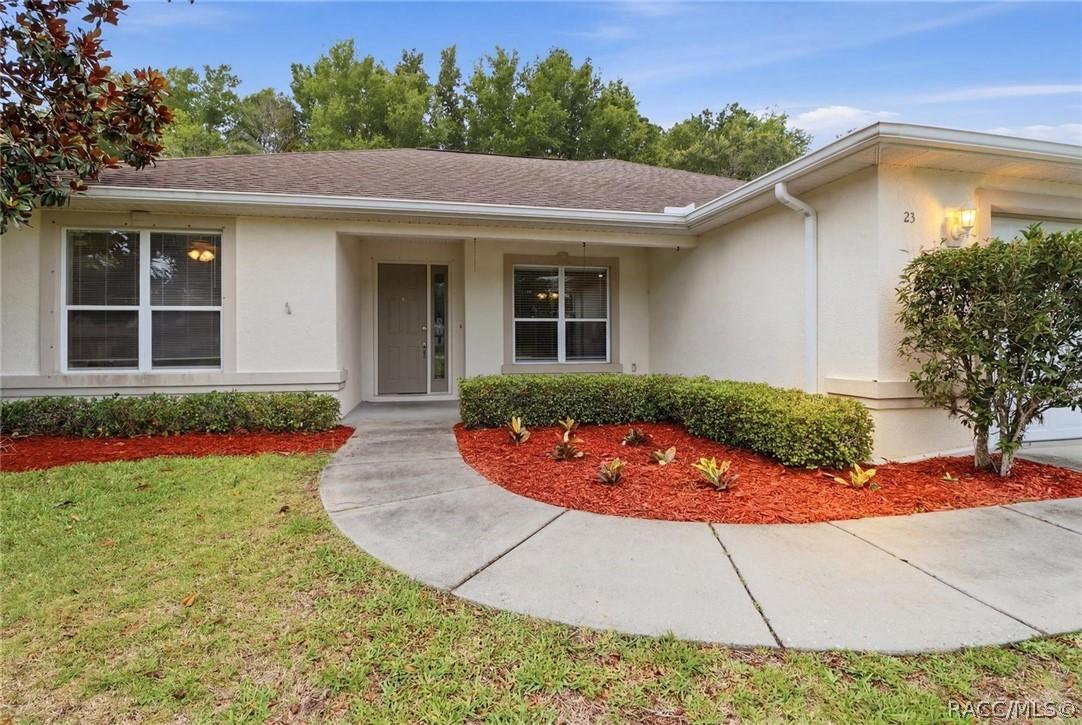 23 Pine St., Homosassa, FL 34446