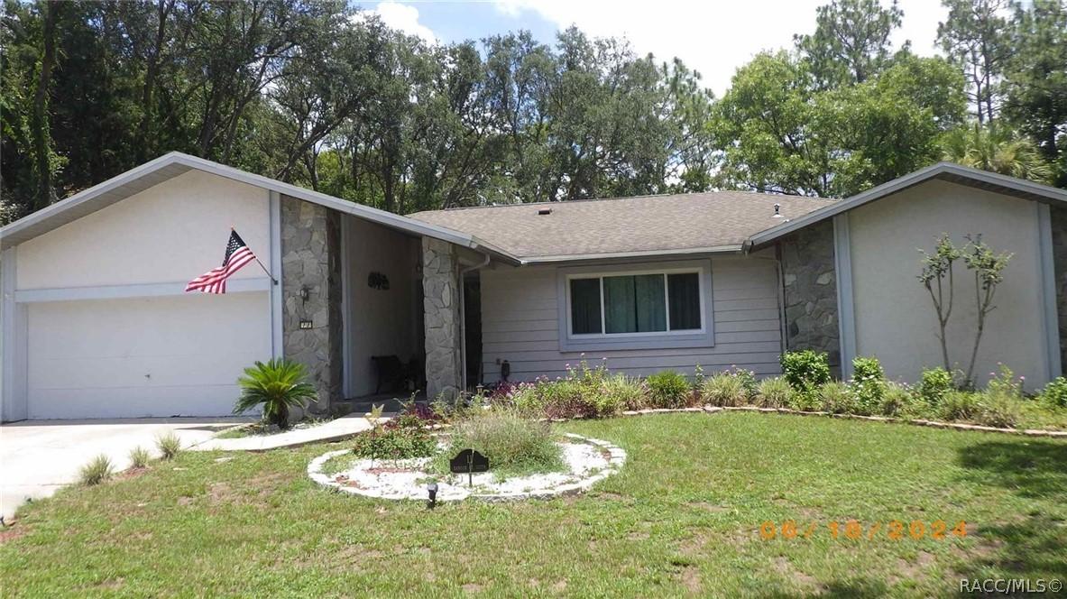 11 Dahoon Ct., Homosassa, FL 34446
